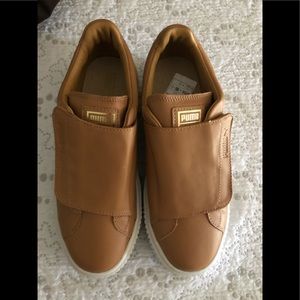 New Puma Basket platform sneakers sz 8 tan